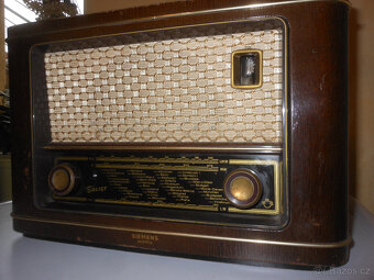 Staré rádio Siemens - UKW - Super 562W - 3