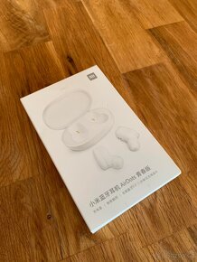 Bezdrátová sluchátka Xiaomi Mi AirDots - 3