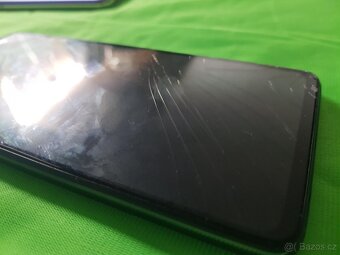 Samsung A52 128gb plně funkční Prasklý - 3