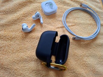 Sluchátka-AirPods Pro 1 - 3