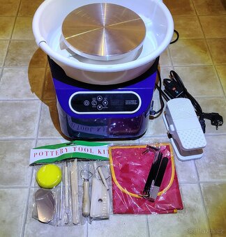 Hrnčířský kruh s pedálem, dotykové ovládání (350 W). Nový - 3