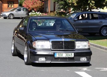 Mercedes W124 C124 Turbodiesel OM603 - 3