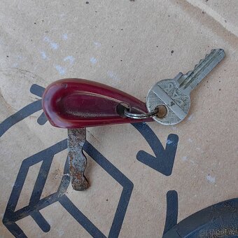 Jawa perak spinacka s klíčem - 3