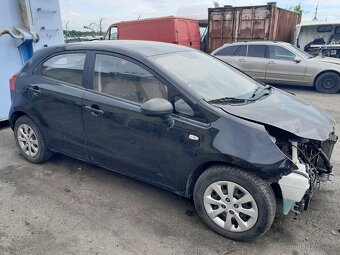 Kia Rio - 3