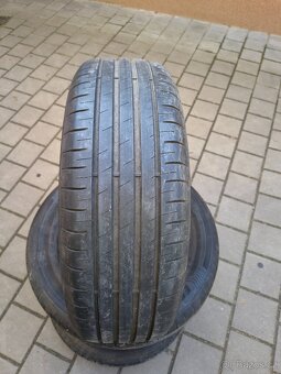 205/60 R 16 - 3
