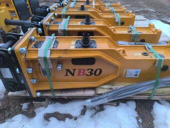 Hydraulické kladivo pro 2-4t - 3