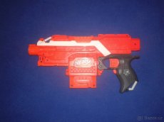 pistole Nerf./ Z prvého obrázku dvě červené prodané / - 3