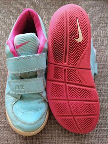 Dívčí tenisky na suchý zip Nike - 3