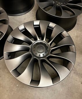 Tesla performance 20” kola 100%stav + pneu Model 3, Model Y - 3