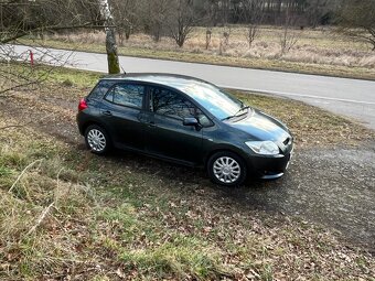 Prodám TOYOTA AURIS, 1,6i – 91 kw, BENZÍN - 3