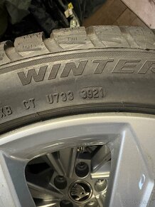 Kompletní zimní kolo Riegel 17" pro Škoda Fabia iv 215/45/1 - 3
