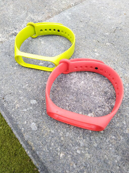 Řemínky a nabíječka Xiaomi MiBand - 3