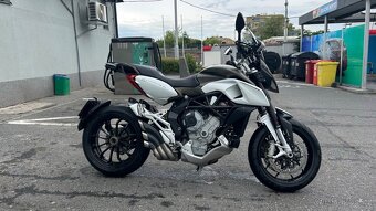 MV Agusta Stradale 800 ABS - 3