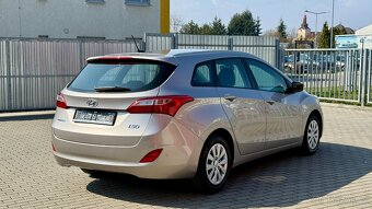 Hyundai i30 //1.6CRDi//81kW//STYLE//AUTOMAT//141TKM// - 3