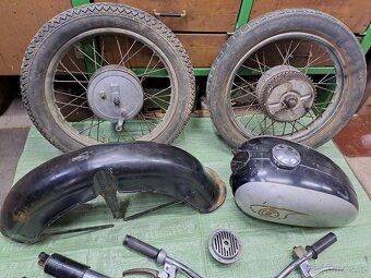 ČZ 125 typ 453 / 175 typ 450 / kývačka, de luxe, (sport) - 3