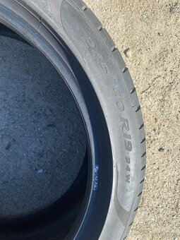 Pneu 245/40 R19 - 3