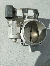 Náhradní díl Škrticí Klapka 03C133062D AG6 VW - 3