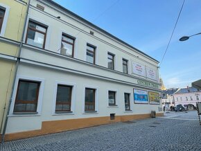 Obchodní prostory k pronájmu - 3