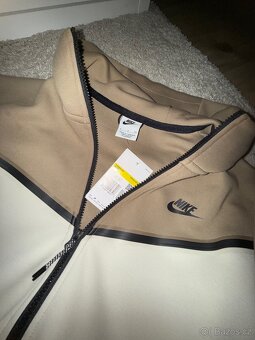 Nike Tech Fleece - 3