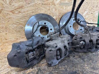 BRZDOVÉ TŘMENY BREMBO VW TOUAREG 7P 3.0 TDI - 3