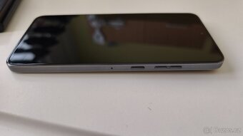 Motorola edge 50 neo - 3