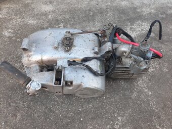 Motor jawa pionýr - 3