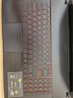 Herní notebook MSI Bravo 17 - 3