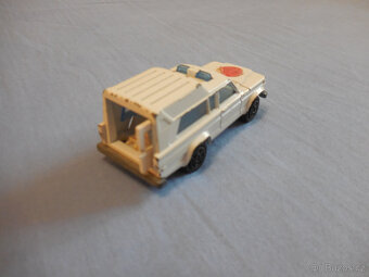 Jeep ambulance - 3