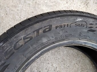 Prodám nové letní pneu Kumho ECSTA PS71 215/65/17 - 3