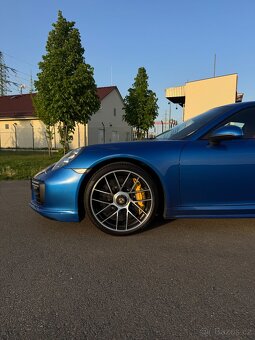 Porsche 911 Turbo S - 3