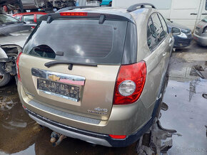 Chevrolet Captiva 2.0 ( Z20S ) 110kW r.2007 šedá - 3