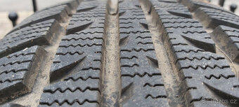 škoda superb - kola 215/55 R16 - celoroční pneu, - 3