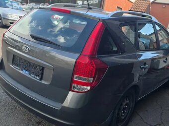 Kia Ceed - 3