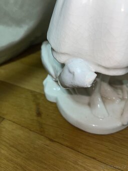 Keramická figurka dívky – vintage, 2. pol. 20. století - 3