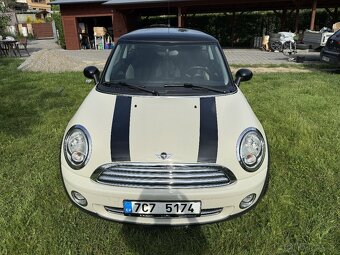 Prodám vůz MINI COOPER, rok výroby 2011. - 3
