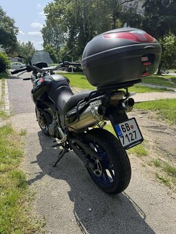Aprilia Pegaso 650 Strada - 3