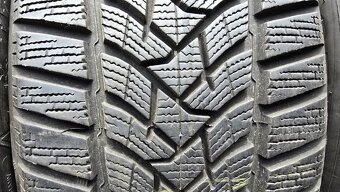 Zimní pneu 225/45/18 Dunlop - 3