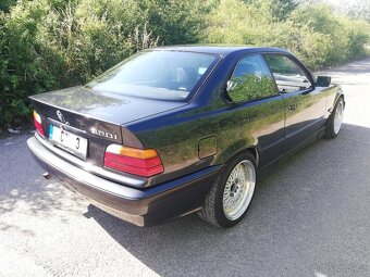 BMW E36 coupe - 3