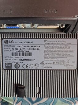 Monitor LG - 3