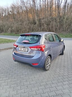 IX 20 Hyundai - 3