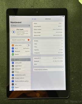 iPad 8 (2020) 32GB Wifi Space Grey - 3