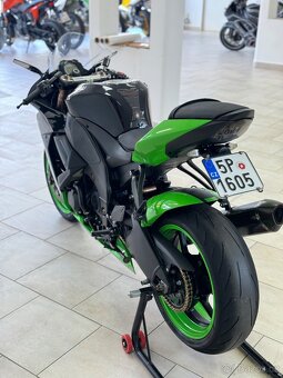 Kawasaki ZX-10R 2009 - 3