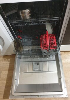 Myčka na nádobí ještě v záruce skoro 3 roky - 3