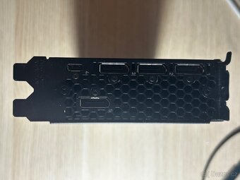 Grafická karta Nvidia Quadro RTX 6000 24GB - 3