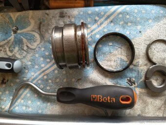 1,5t hydraulický nůžkový zvedák DDR přetěsněný + nový olej - 3