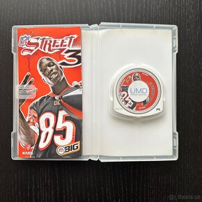 NFL Street 3 hra pro Playstation Portable PSP - 3