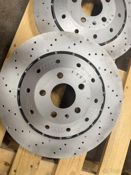 Kotúče Audi RS6 - 3