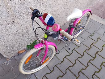 Author Melody 20 - 3