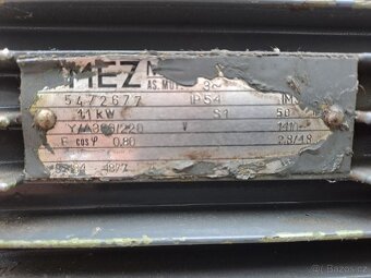 Elektromotor s převodovkou. - 3