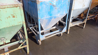 Hoboky - vozíky na surovinu - 3